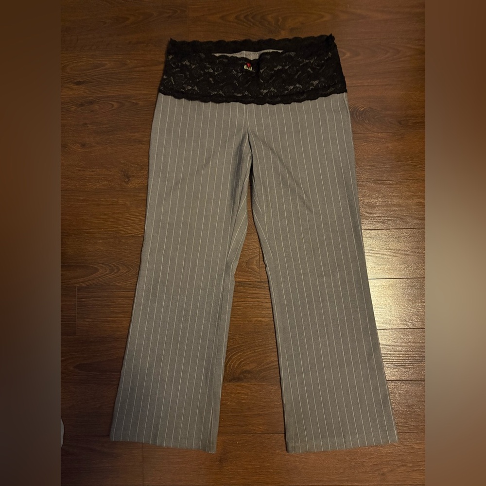 super flattering pinstripe pants with black lace waistband